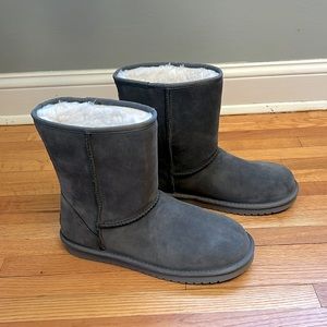 Koolaburra by UGG Koola Short Boot in Stone Grey, women’s size 10 *LIKE NEW!*